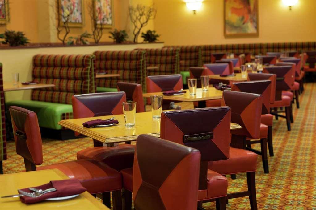 Hilton Charlotte Airport Hotel Restaurace fotografie